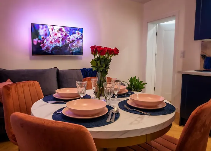 아파트 Cud Miod 1 쿠도바-즈루이